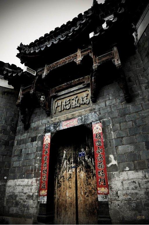 国外有个与世隔绝百年的“陕西村”，见到中国人便问：大清怎样了